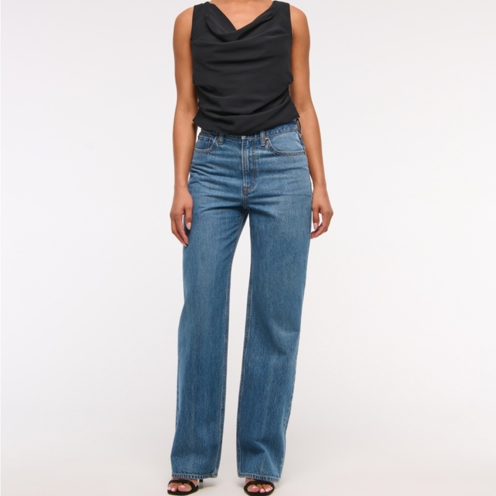 Abercrombie The High Rise Loose Jean in Medium Wash